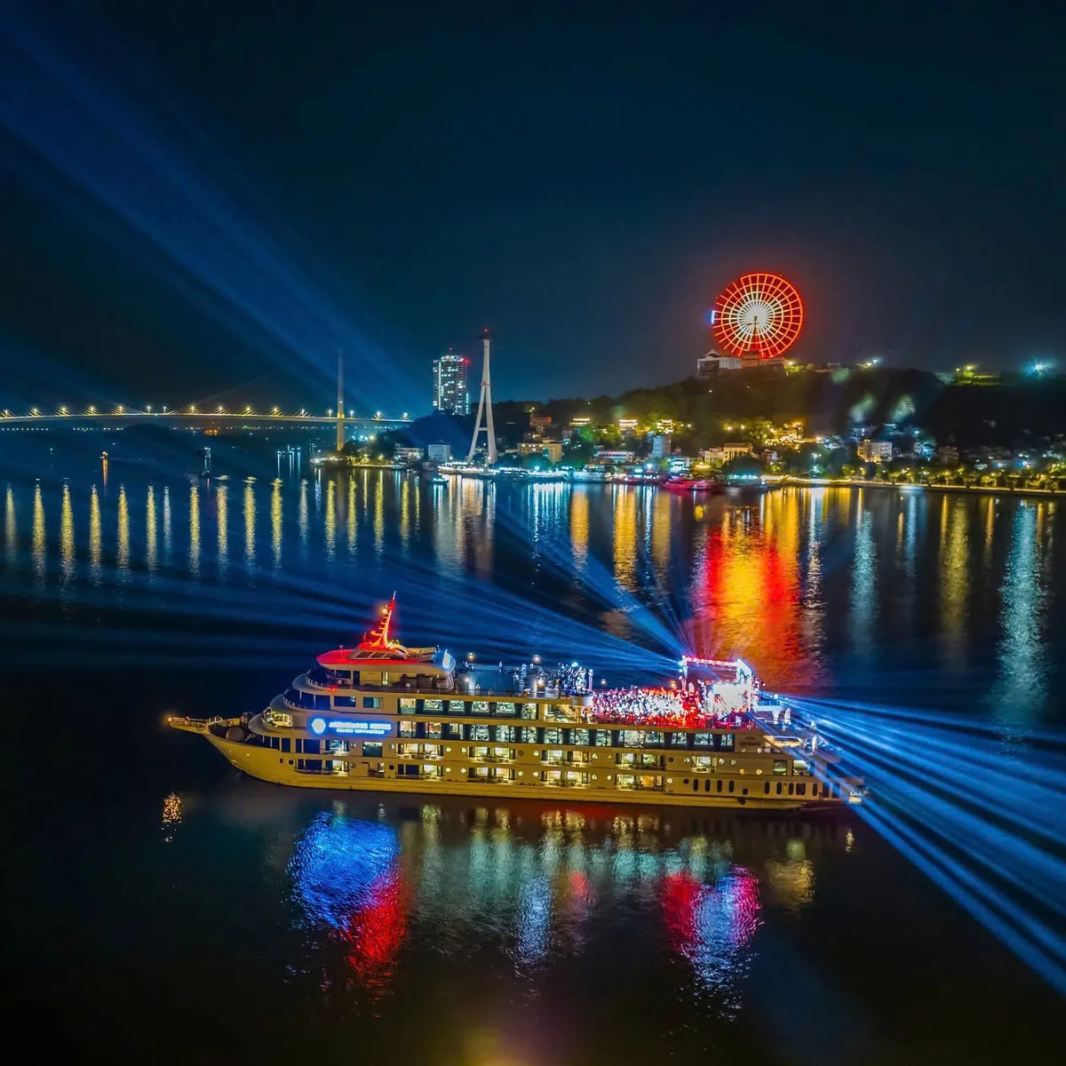 Ambassador Cruise Halong Bay · 4