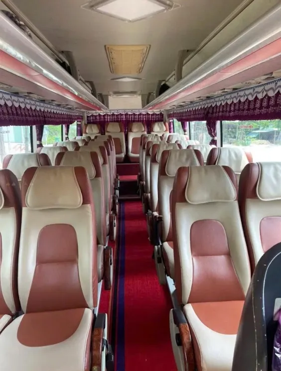 29인승 버스 | SWONETOUR · 차량 내부 사진