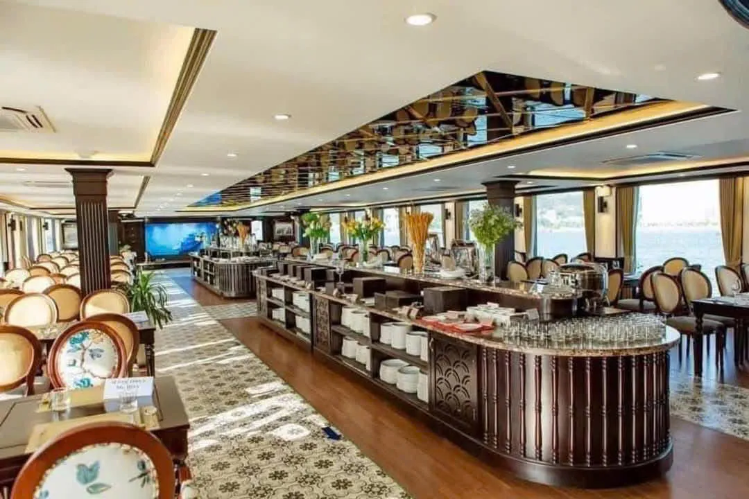 Sea Octopus Halong Cruise · 7