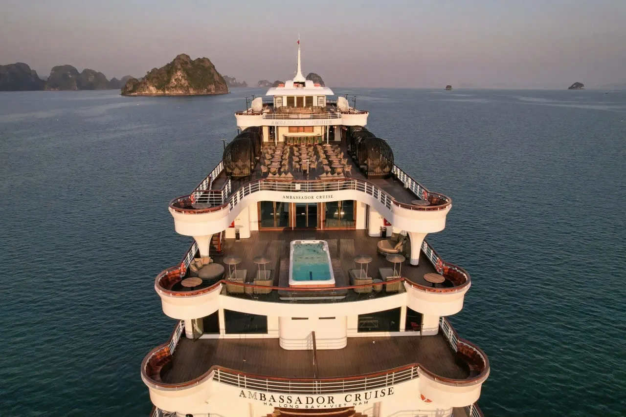 Ambassador Cruise Halong Bay · 2