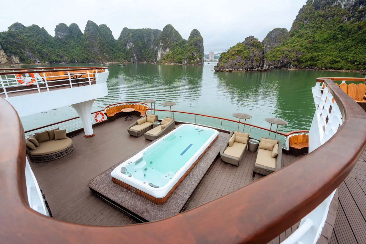 Ambassador Cruise Halong Bay · 4