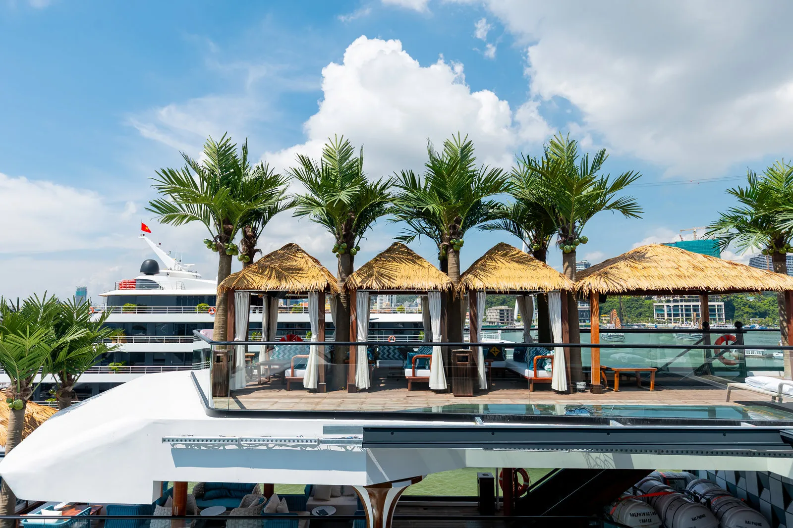 Dolphin Halong Cruise · 10